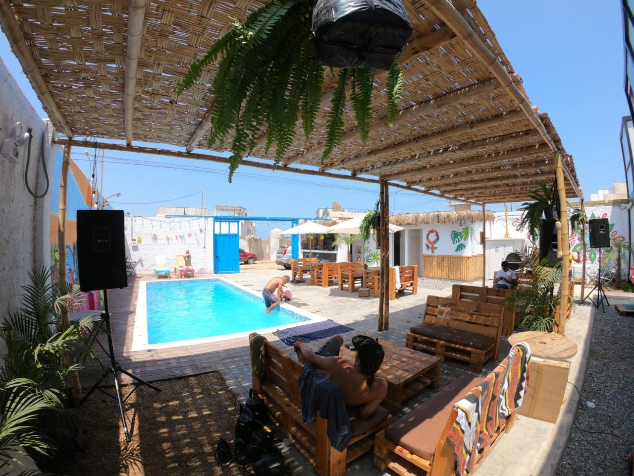 Surfari Punta Rocas Hostel ปุนตาเนกรา ภายนอก รูปภาพ